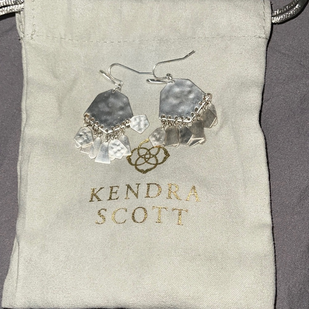 Kendra Scott Liz Earrings